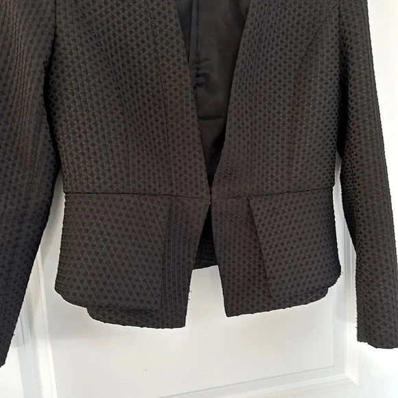 Cute Jacket. - Picture 3 of 6